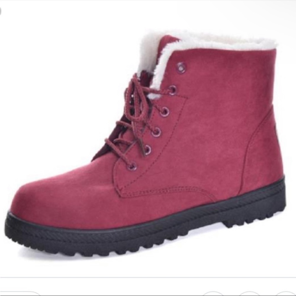 SQL Womens Winter Boots Faux Suede Faux Fur Lined Burgundy.  Size 9
